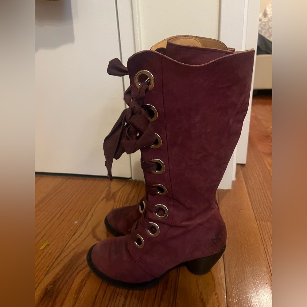 John Fluevog victorian laceup purple leather/suede boots. Size 9